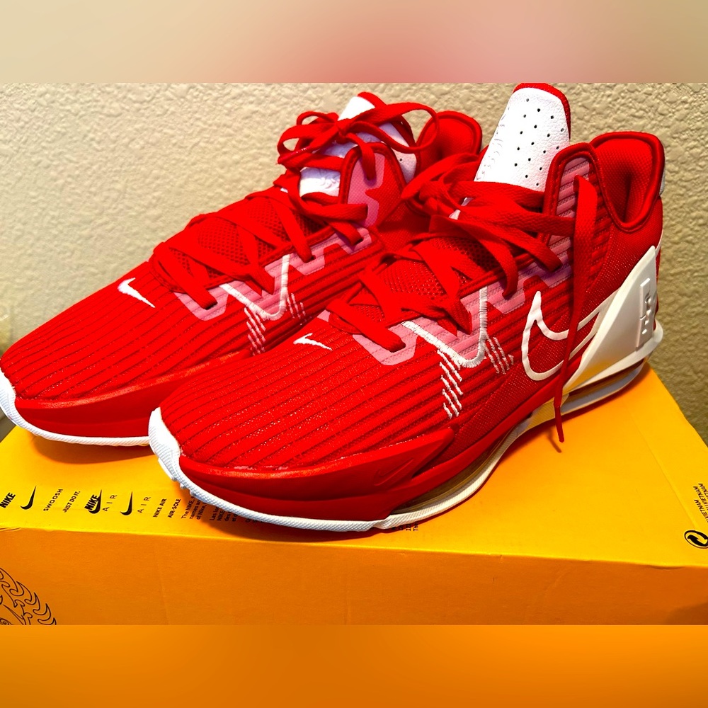 Lebron Witness Vl TB